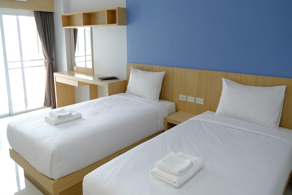 Charisma Residence Rayong Bagian luar foto