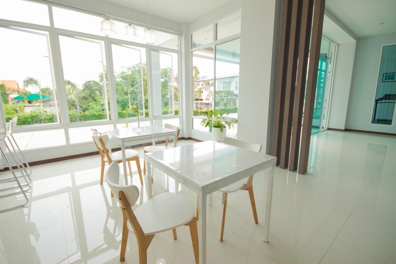 Charisma Residence Rayong Bagian luar foto