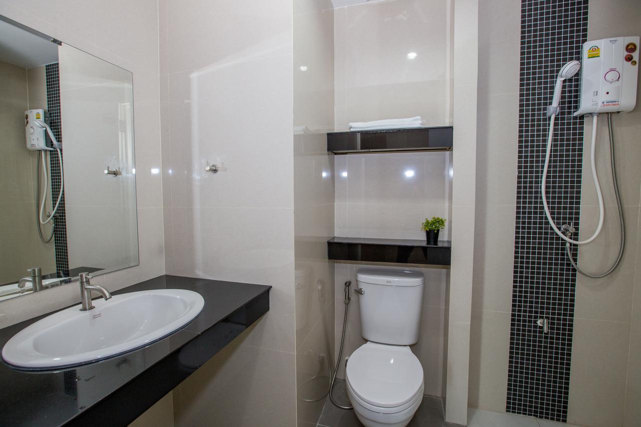 Charisma Residence Rayong Bagian luar foto